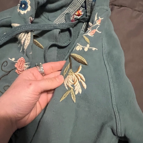 Johnny Was Green Floral Embroidered Hoodie - Picture 7 of 12